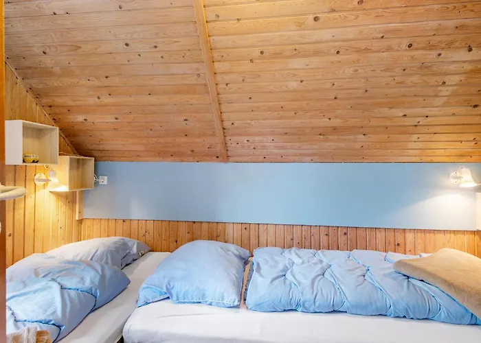 Дом отдыха Lovely In With Wifi